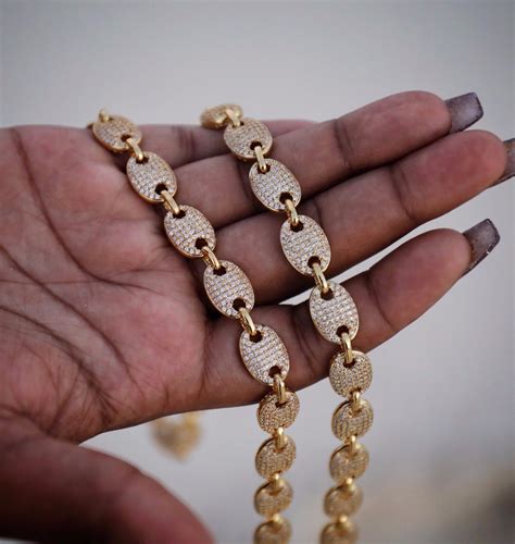 gucci gold necklace hip hop|Gucci link to love.